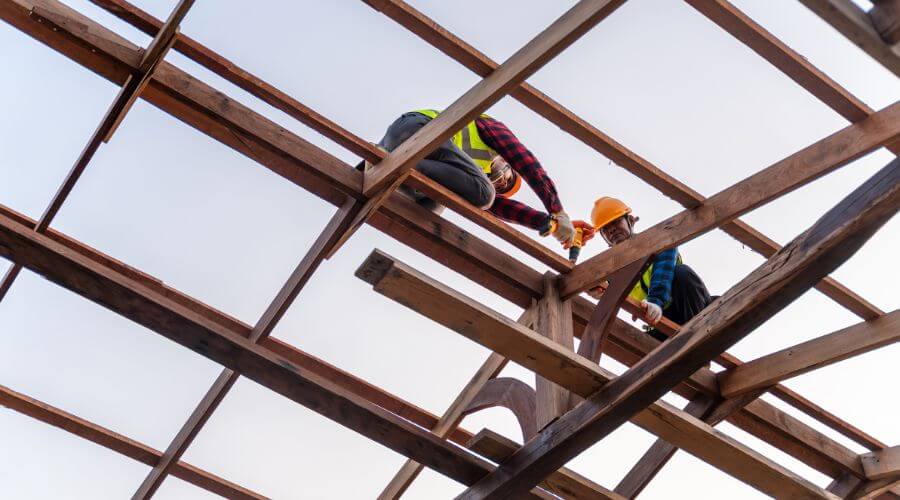 Expert new roof installation services in Fellows, CA